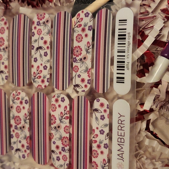 Jamberry Nail Wraps NWOT- It's Vintage - Picture 3 of 5